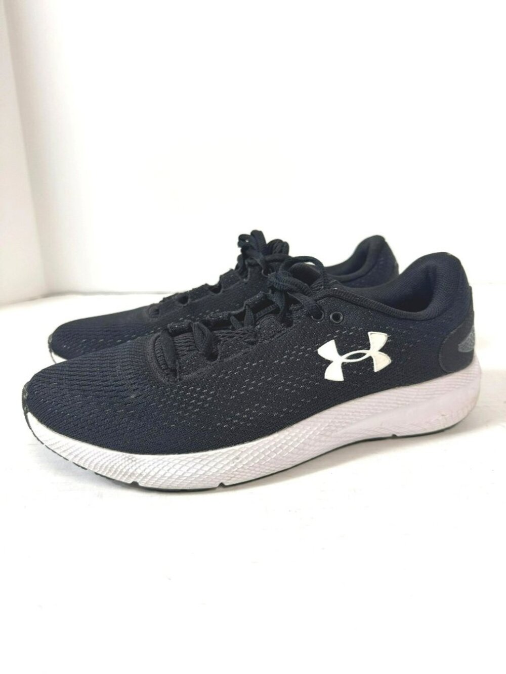 Under Armour Charged Pursuit Running Shoes Women's 8.5 Black White